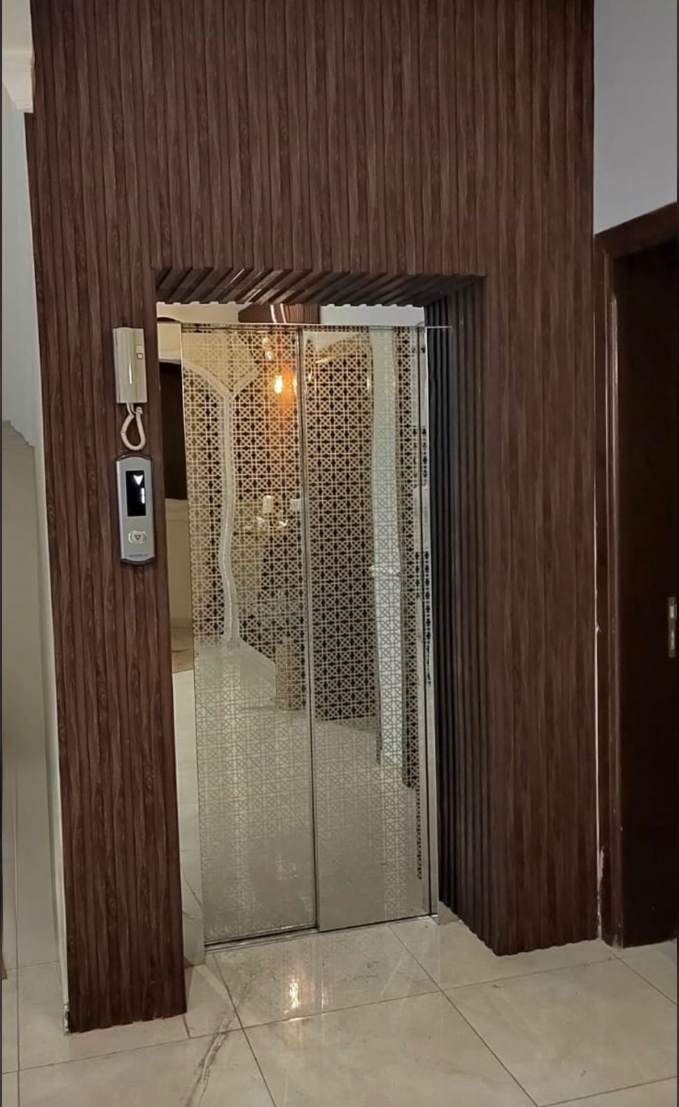 مشروع مصعد فيلا